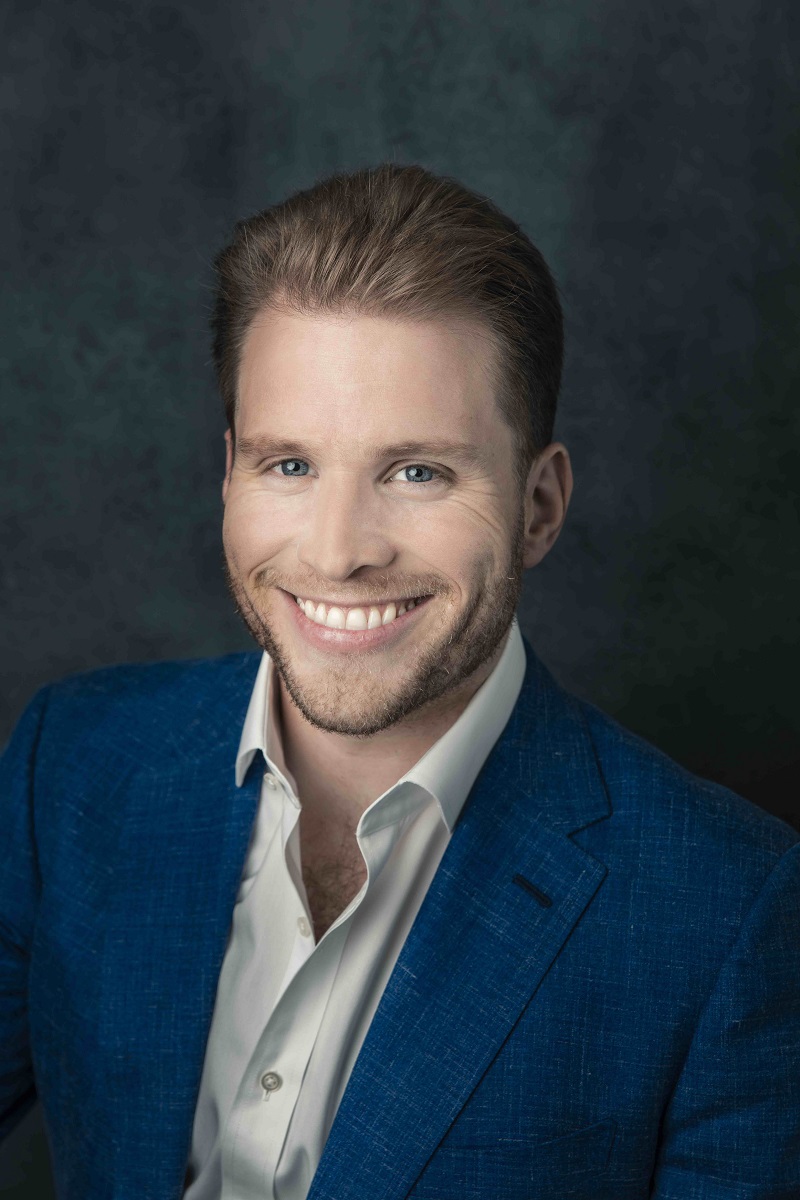 Joe_8VC_Headshot-small